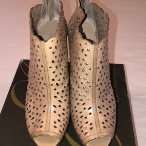 Enzo Angiolini Tan Studded Pep Toe Bootie Size 11